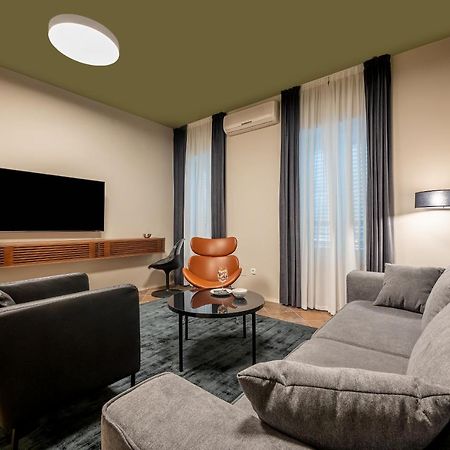 Green, Deluxe Two Bedroom Suite Split Exteriör bild